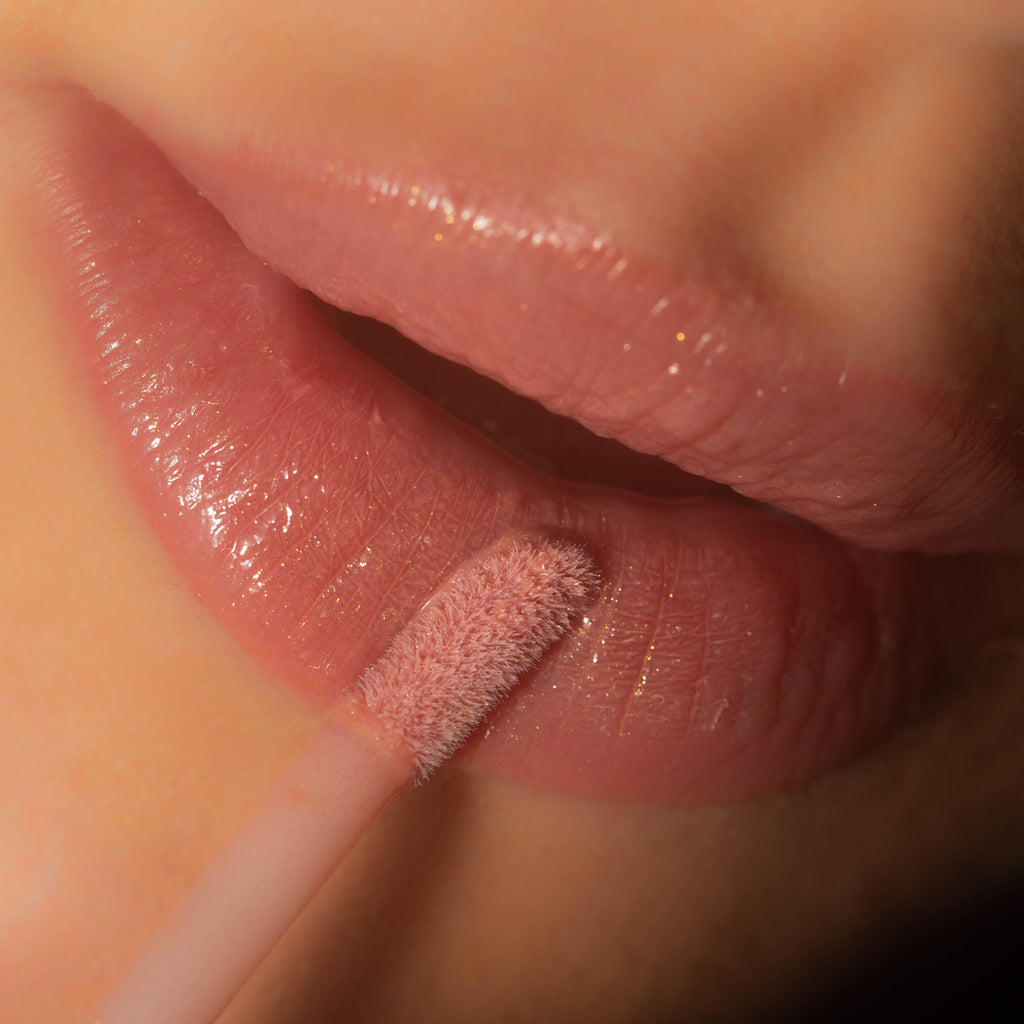 How To Take A Lip Selfie by Aubrey Boyle