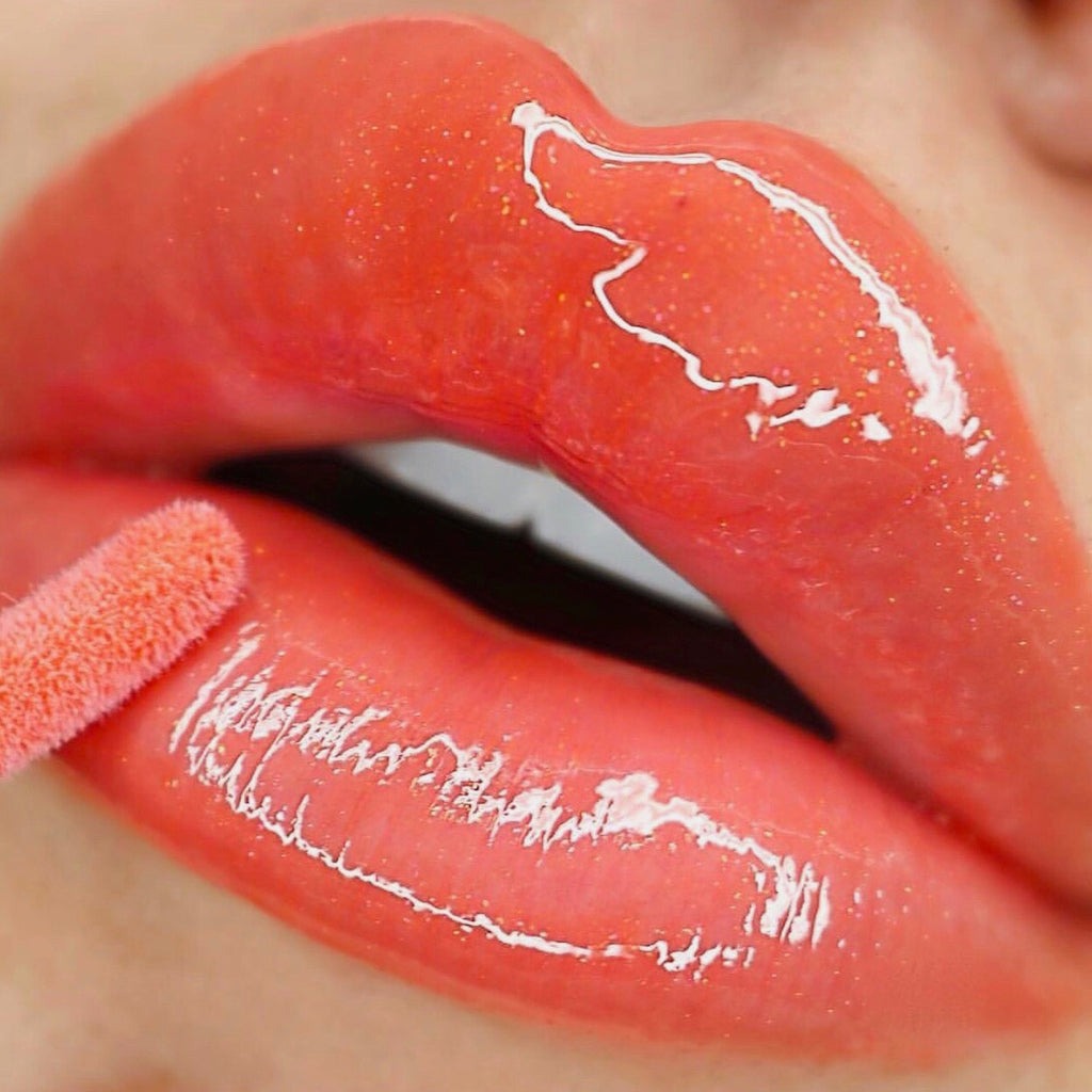 Orange Fever: 7 Different Ways to Wear Orange Lips this Fall