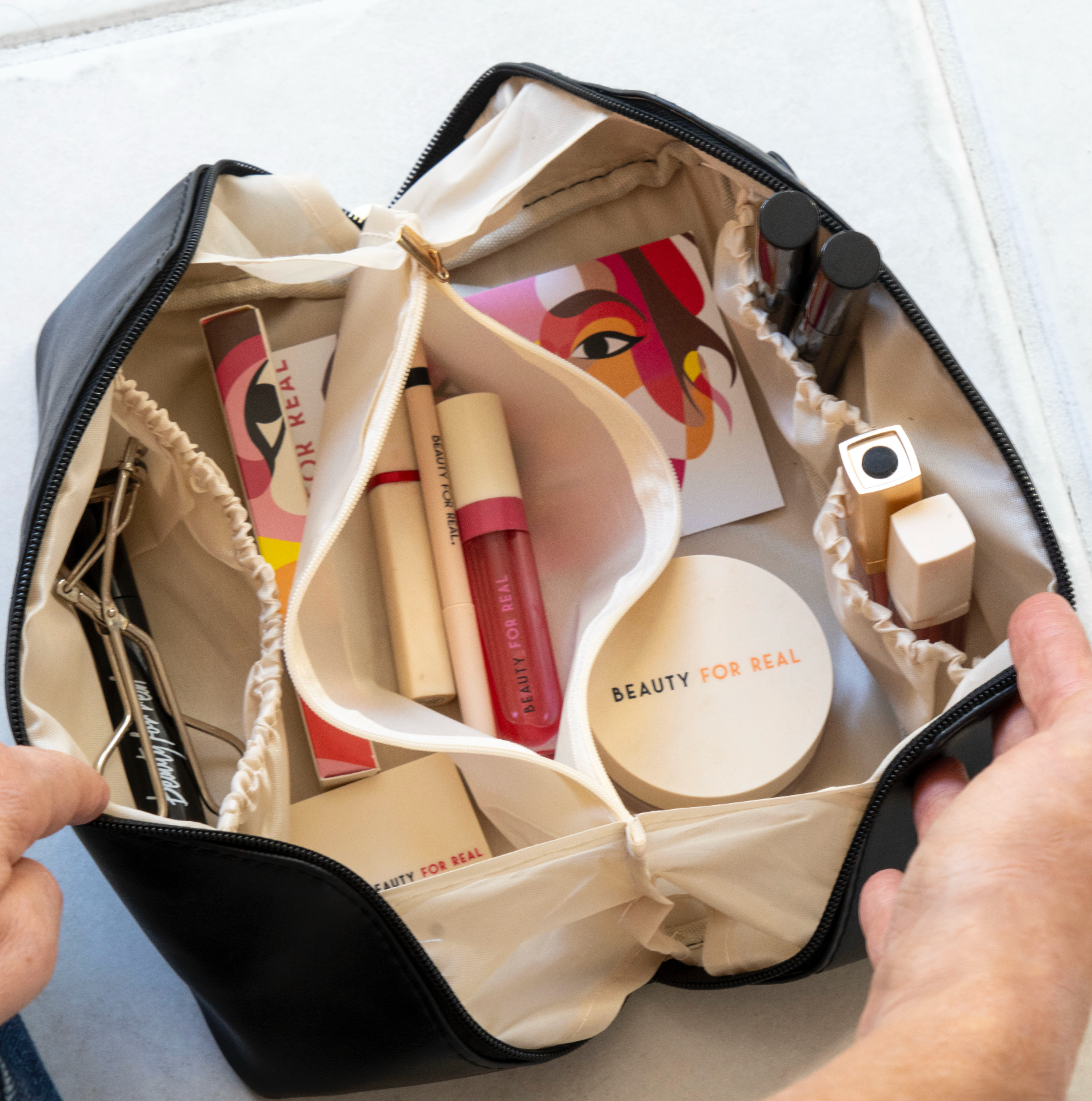 Carry-All Beauty Bag Carry-All Beauty Bag